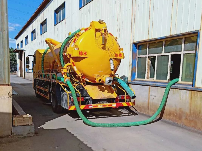 临平厂区化粪池清理